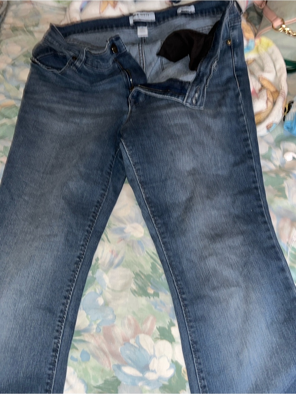 Women's Blue Washed Jeans